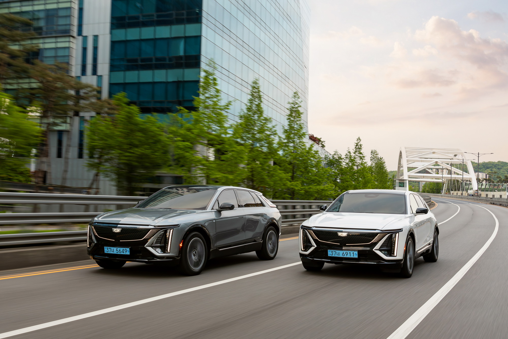 사진자료_캐딜락_리릭_주행_1