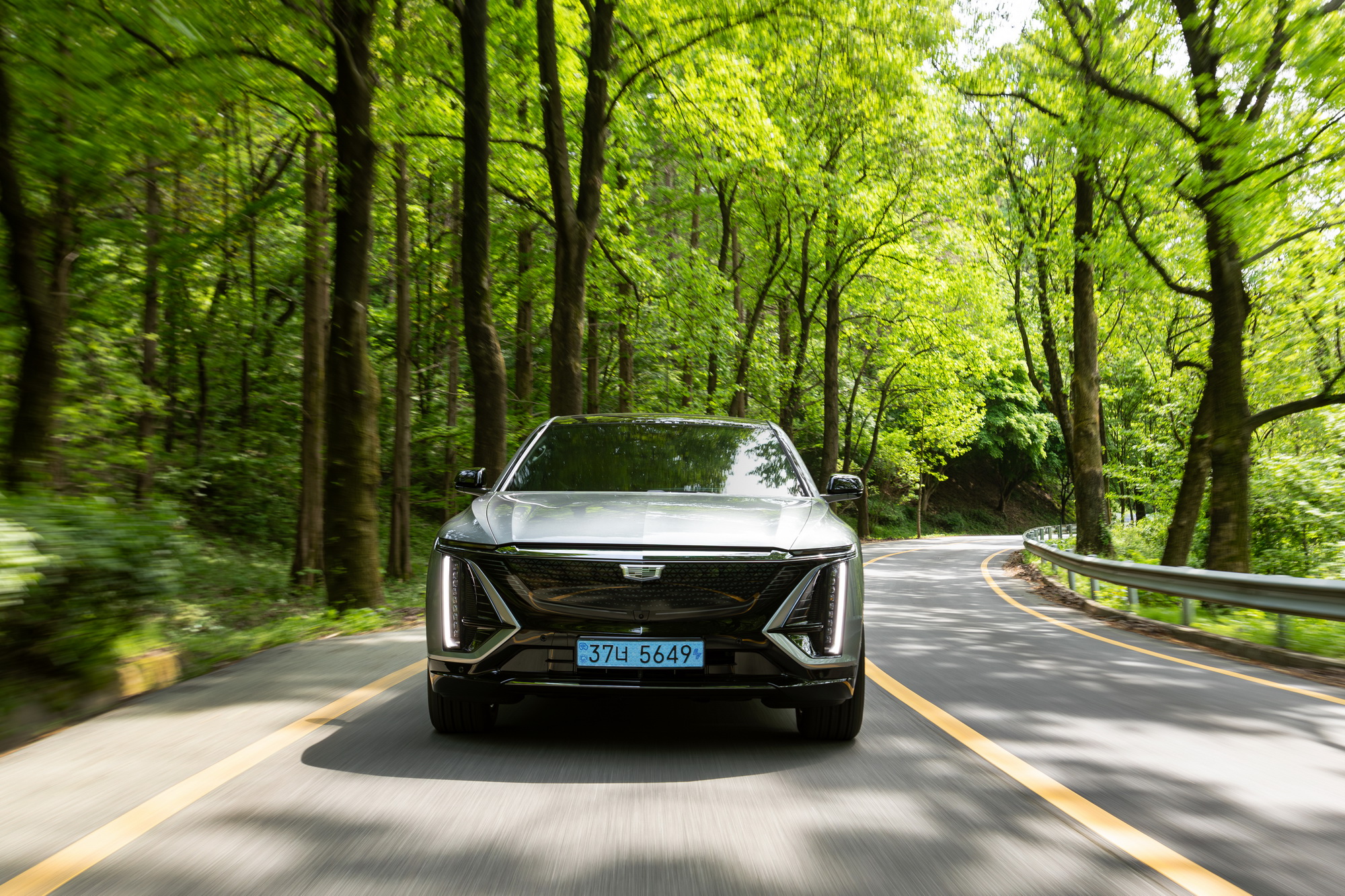 사진자료_캐딜락_리릭_주행_2